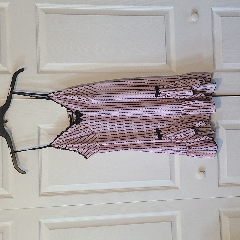 Studio nightgown